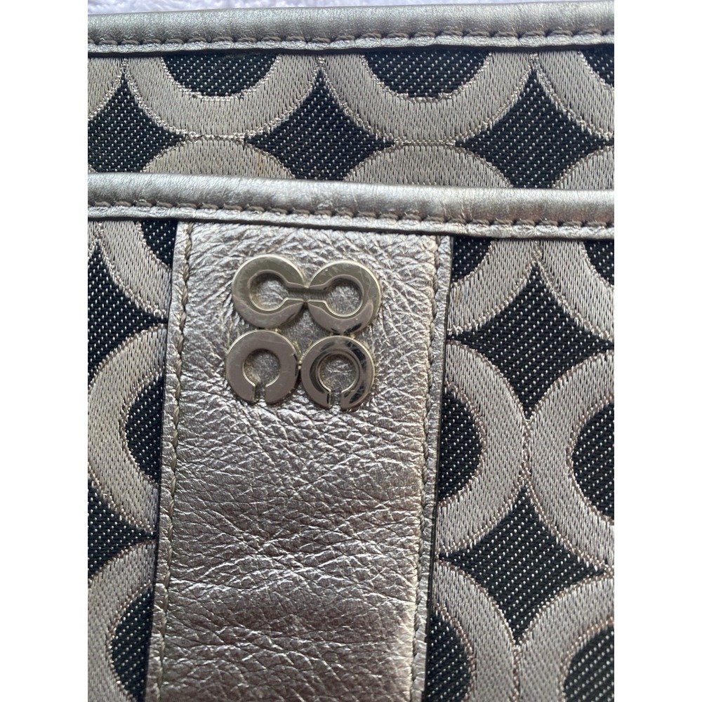 Coach Julia Black & Silver OP Art Signature & Leather Crossbody Swingpack Purse - Picture 3 of 10